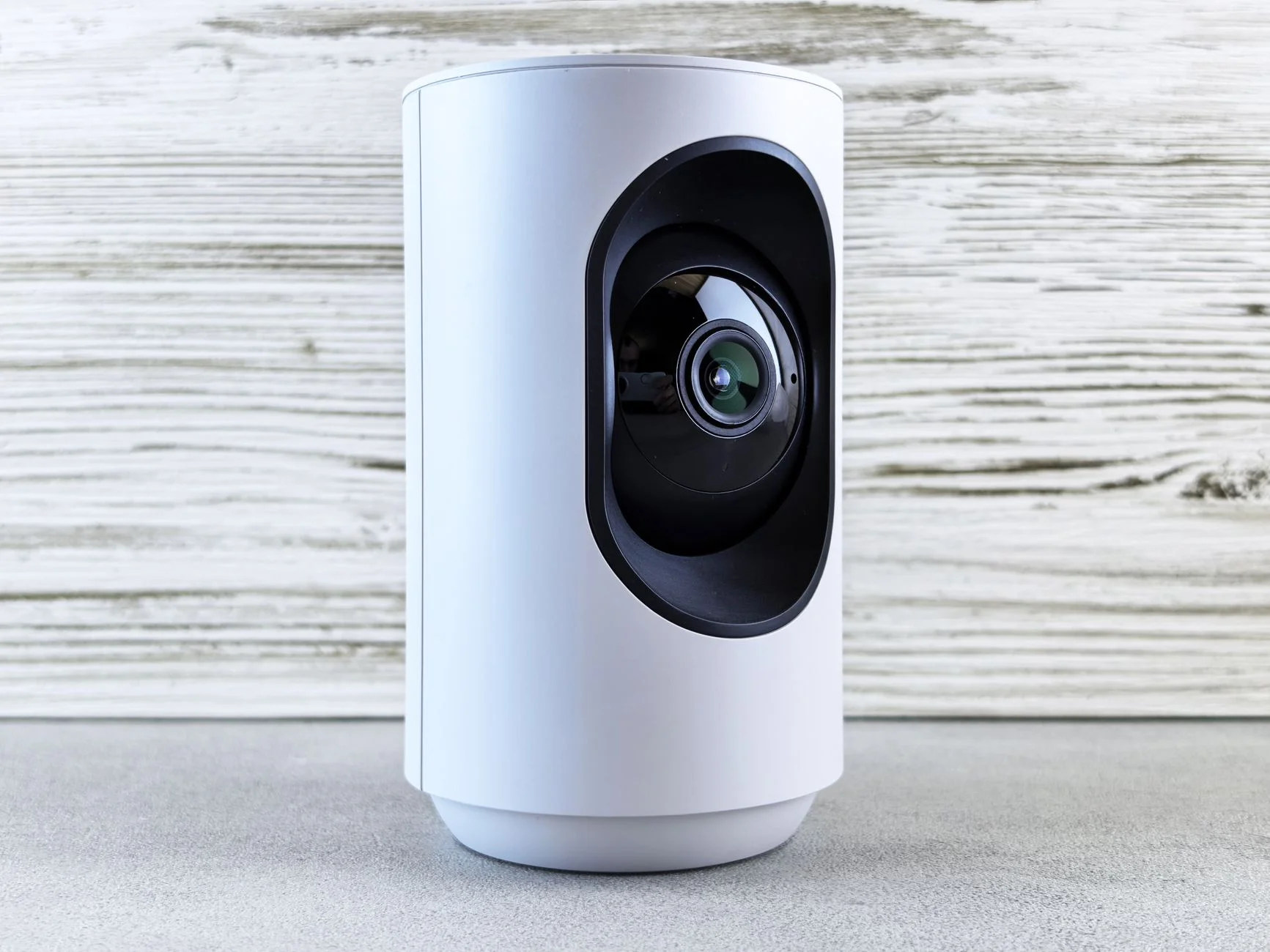 Best Smart Security Cameras UK 2026 — Indoor and Outdoor Picks